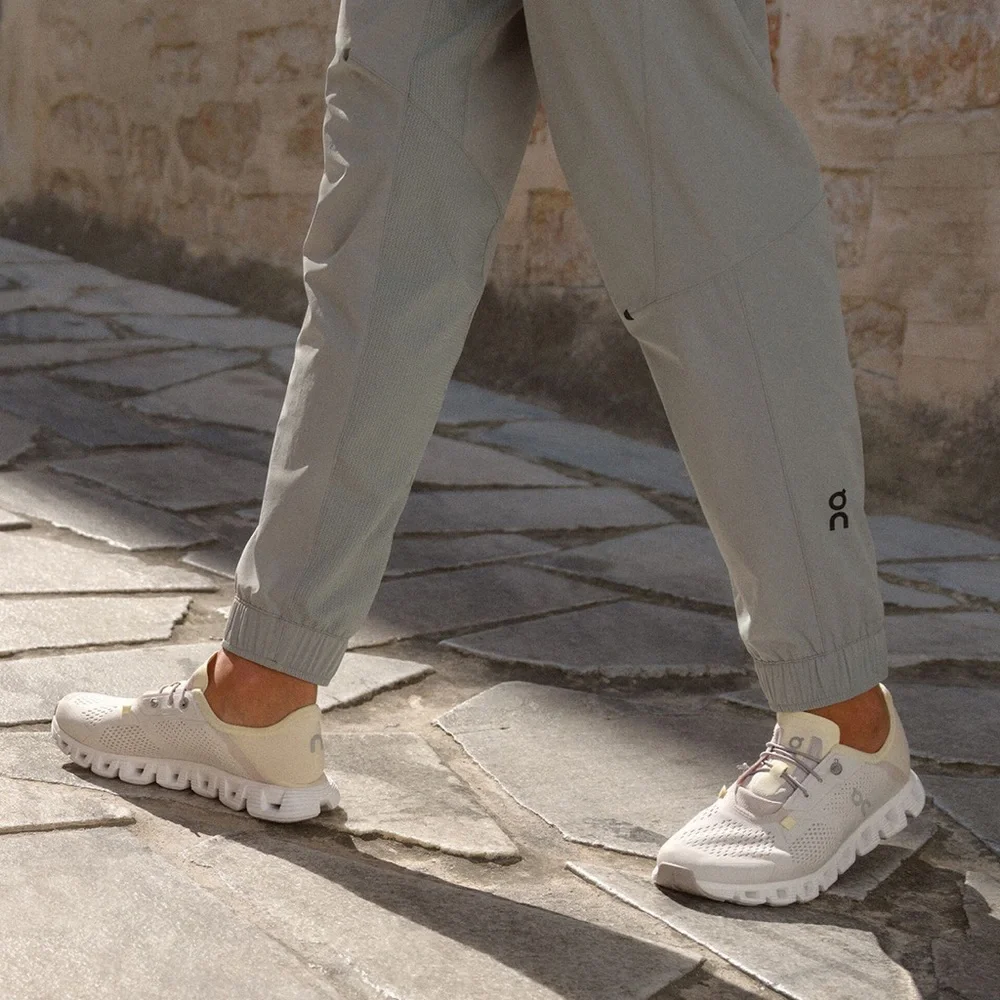 On Running Cloud 5 Coast shoes size 6.5 - Picture 16 of 16